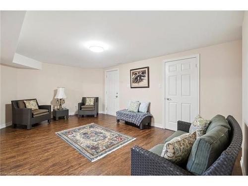 763 Third Avenue, Georgina, ON - Indoor Photo Showing Living Room