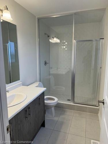 21 Molnar Crescent, Brantford, ON - Indoor Photo Showing Bathroom