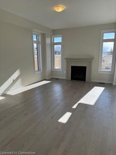 21 Molnar Crescent, Brantford, ON - Indoor Photo Showing Living Room With Fireplace