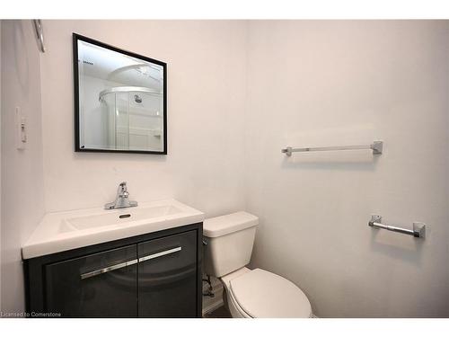 3845 Althorpe Circle, Mississauga, ON - Indoor Photo Showing Bathroom