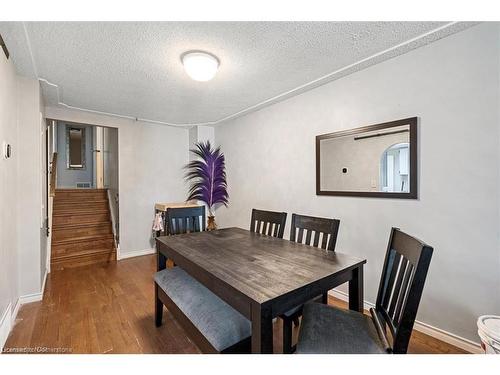 2 1/2 Leaside Drive, St. Catharines, ON - Indoor Photo Showing Dining Room