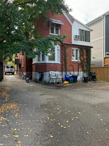 32 Simeon Street, Kitchener, ON - Outdoor