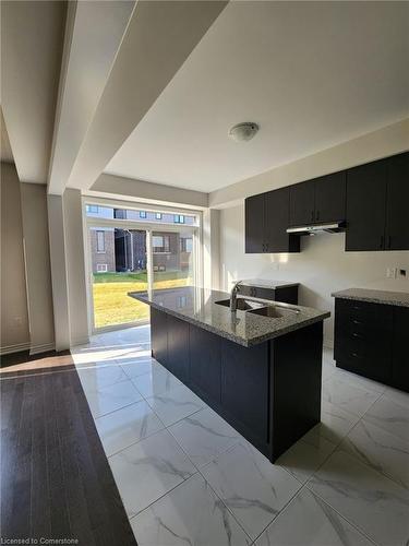 142 Nottingham Road, Barrie, ON - Indoor Photo Showing Kitchen With Double Sink