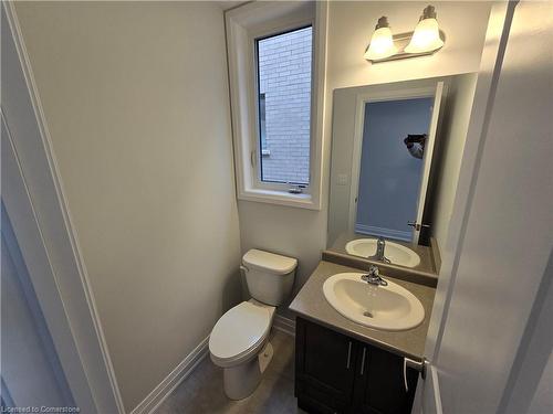 813 Knights Lane, Woodstock, ON - Indoor Photo Showing Bathroom