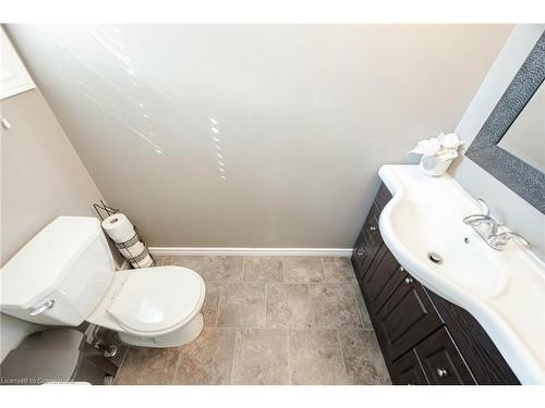 15-26 Poplar Drive, Cambridge, ON - Indoor Photo Showing Bathroom