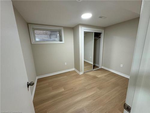 Bsmt-524 Leatherleaf Drive, Mississauga, ON - Indoor Photo Showing Other Room