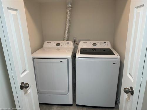 Bsmt-524 Leatherleaf Drive, Mississauga, ON - Indoor Photo Showing Laundry Room