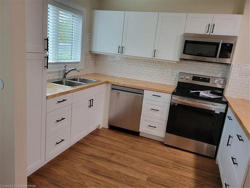 553 Oxbow Crescent, Collingwood, ON - Indoor Photo Showing Kitchen With Double Sink