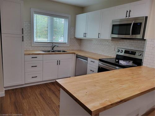 553 Oxbow Crescent, Collingwood, ON - Indoor Photo Showing Kitchen With Stainless Steel Kitchen With Double Sink