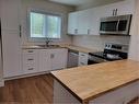 553 Oxbow Crescent, Collingwood, ON  - Indoor Photo Showing Kitchen With Stainless Steel Kitchen With Double Sink 