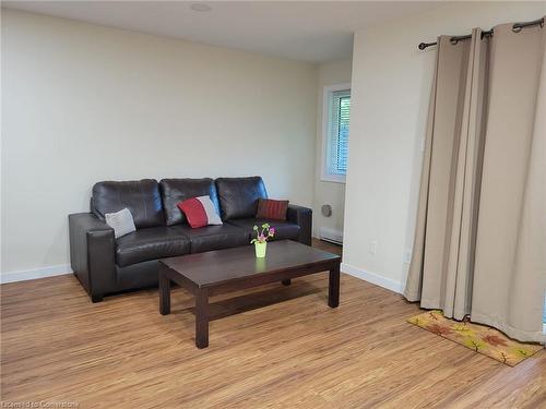 553 Oxbow Crescent, Collingwood, ON - Indoor Photo Showing Living Room