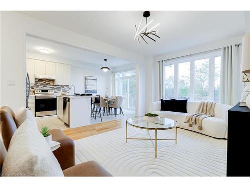 84 Esther Crescent, Thorold, ON - Indoor Photo Showing Living Room