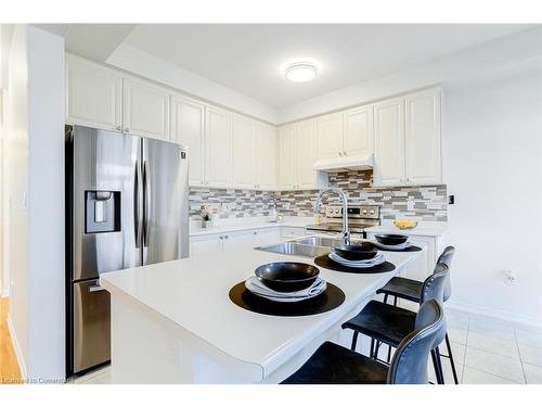 84 Esther Crescent, Thorold, ON - Indoor Photo Showing Kitchen With Double Sink