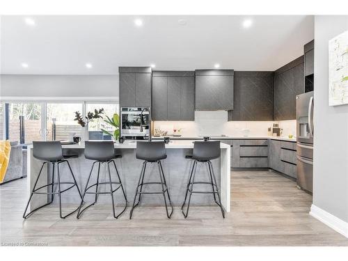 11 Joliet Crescent, Tiny, ON - Indoor Photo Showing Kitchen With Upgraded Kitchen