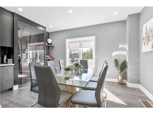 11 Joliet Crescent, Tiny, ON - Indoor Photo Showing Dining Room