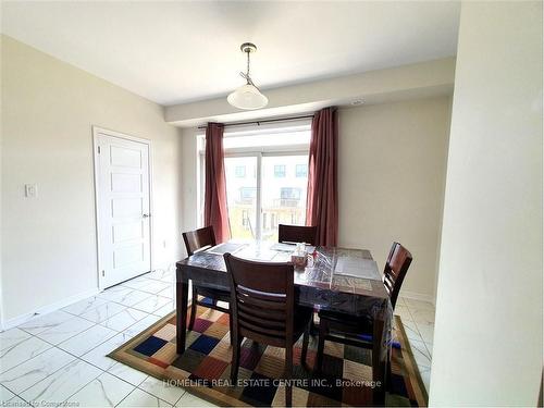 63 Holder Drive, Brantford, ON - Indoor Photo Showing Dining Room