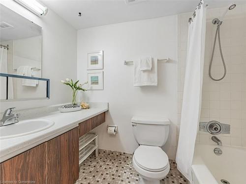 1204-61 Richview Road, Toronto, ON - Indoor Photo Showing Bathroom