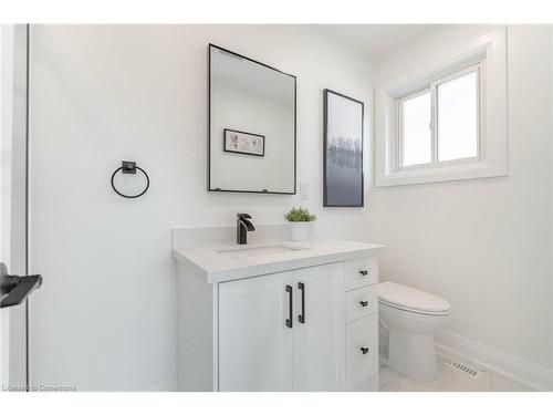 7318 Bendigo Circle, Mississauga, ON - Indoor Photo Showing Bathroom