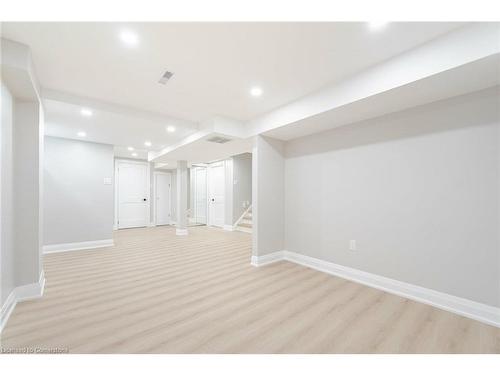 7318 Bendigo Circle, Mississauga, ON - Indoor Photo Showing Other Room