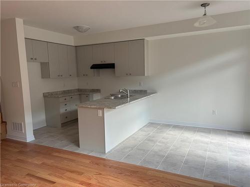 119 Masters Street, Welland, ON - Indoor Photo Showing Kitchen