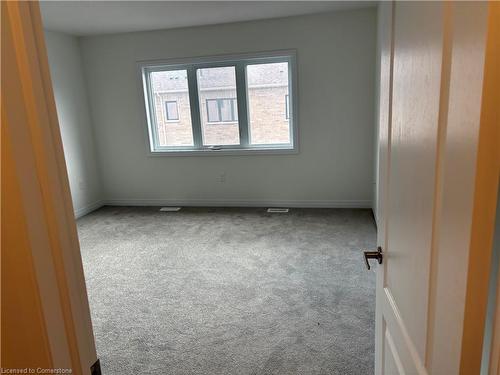 119 Masters Street, Welland, ON - Indoor Photo Showing Other Room