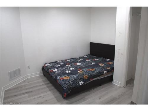 Bsmt-584 Pinery Trail, Waterloo, ON - Indoor Photo Showing Bedroom