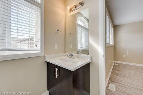 114 Laguna Village Crescent, Hamilton, ON - Indoor Photo Showing Bathroom