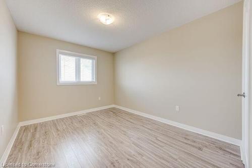 114 Laguna Village Crescent, Hamilton, ON - Indoor Photo Showing Other Room