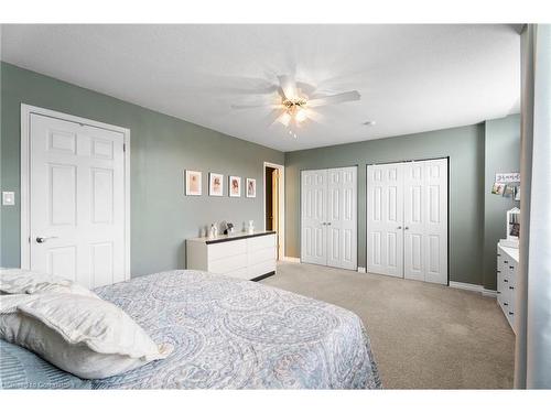 4363 Beverly Crescent, Lincoln, ON - Indoor Photo Showing Bedroom