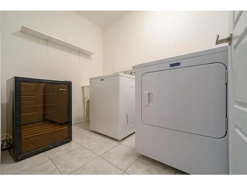 53 Sinden Road, Brantford, ON - Indoor Photo Showing Laundry Room