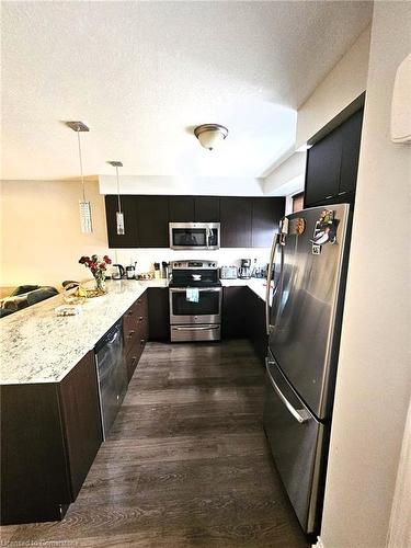 84-701 Homer Watson Boulevard, Kitchener, ON - Indoor Photo Showing Kitchen