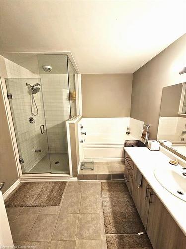 84-701 Homer Watson Boulevard, Kitchener, ON - Indoor Photo Showing Bathroom