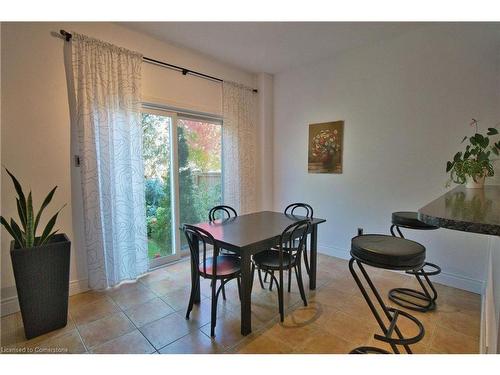 491 Pettit Trail, Milton, ON - Indoor Photo Showing Dining Room