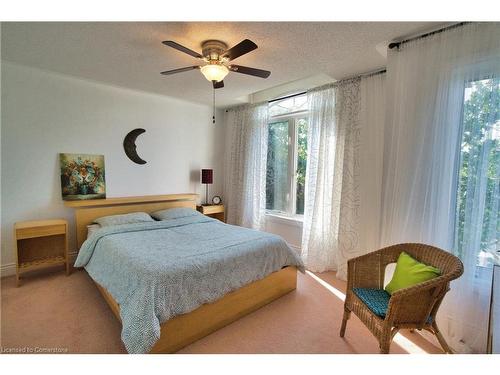 491 Pettit Trail, Milton, ON - Indoor Photo Showing Bedroom