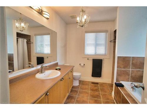 491 Pettit Trail, Milton, ON - Indoor Photo Showing Bathroom