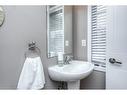 32 Manhattan Circle, Cambridge, ON  - Indoor Photo Showing Bathroom 