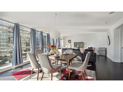 612-10 Capreol Court, Toronto, ON - Indoor Photo Showing Dining Room