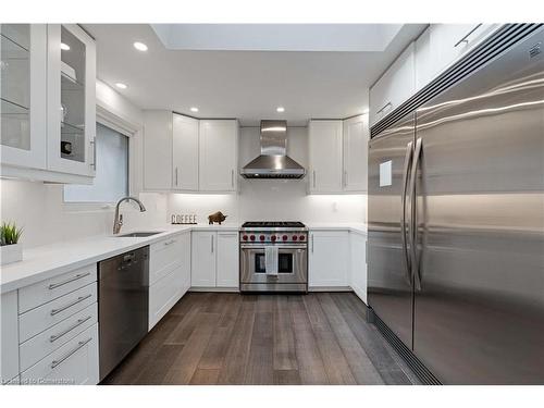 4 Courtsfield Crescent, Etobicoke, ON - Indoor Photo Showing Kitchen With Stainless Steel Kitchen With Upgraded Kitchen