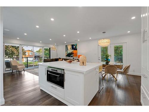 4 Courtsfield Crescent, Etobicoke, ON - Indoor Photo Showing Kitchen