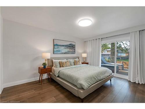 4 Courtsfield Crescent, Etobicoke, ON - Indoor Photo Showing Bedroom