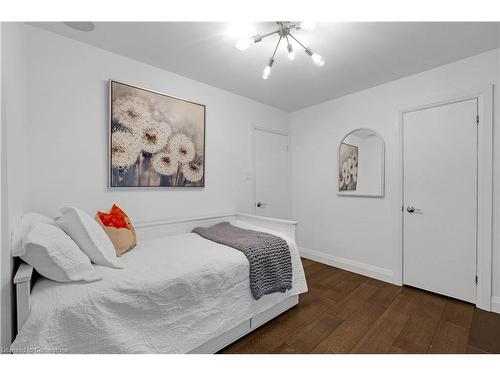 4 Courtsfield Crescent, Etobicoke, ON - Indoor Photo Showing Bedroom