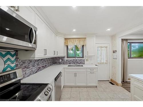 27 Bernick Drive, Barrie, ON - Indoor Photo Showing Kitchen With Double Sink