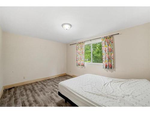 27 Bernick Drive, Barrie, ON - Indoor Photo Showing Bedroom