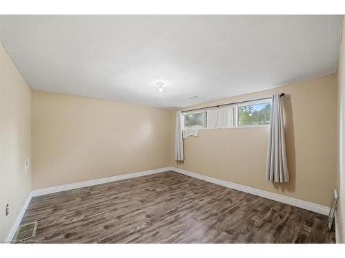 27 Bernick Drive, Barrie, ON - Indoor Photo Showing Other Room