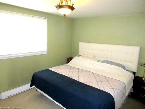 39-85 Irwin Road, Toronto, ON - Indoor Photo Showing Bedroom