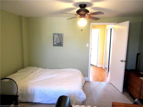 39-85 Irwin Road, Toronto, ON - Indoor Photo Showing Bedroom