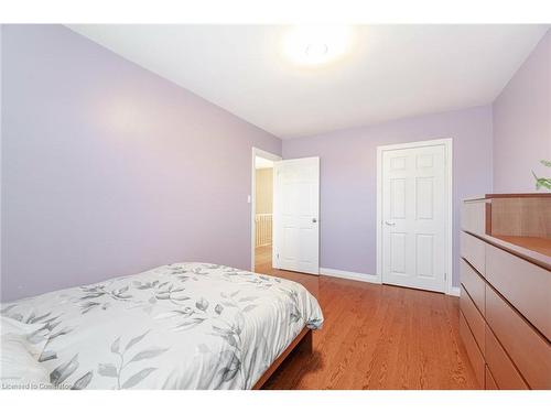 123 Treeview Drive, Toronto, ON - Indoor Photo Showing Bedroom