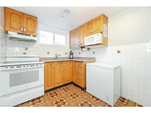 123 Treeview Drive, Toronto, ON - Indoor Photo Showing Kitchen