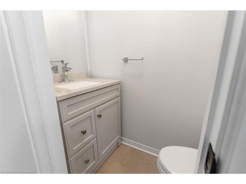 5160 Silvercreek Drive, Burlington, ON - Indoor Photo Showing Bathroom