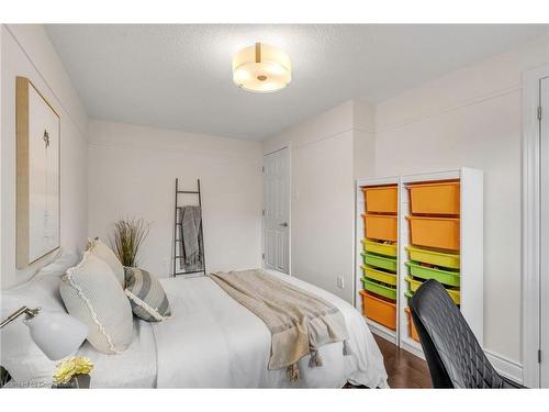 89 Acadian Heights, Brampton, ON - Indoor Photo Showing Bedroom